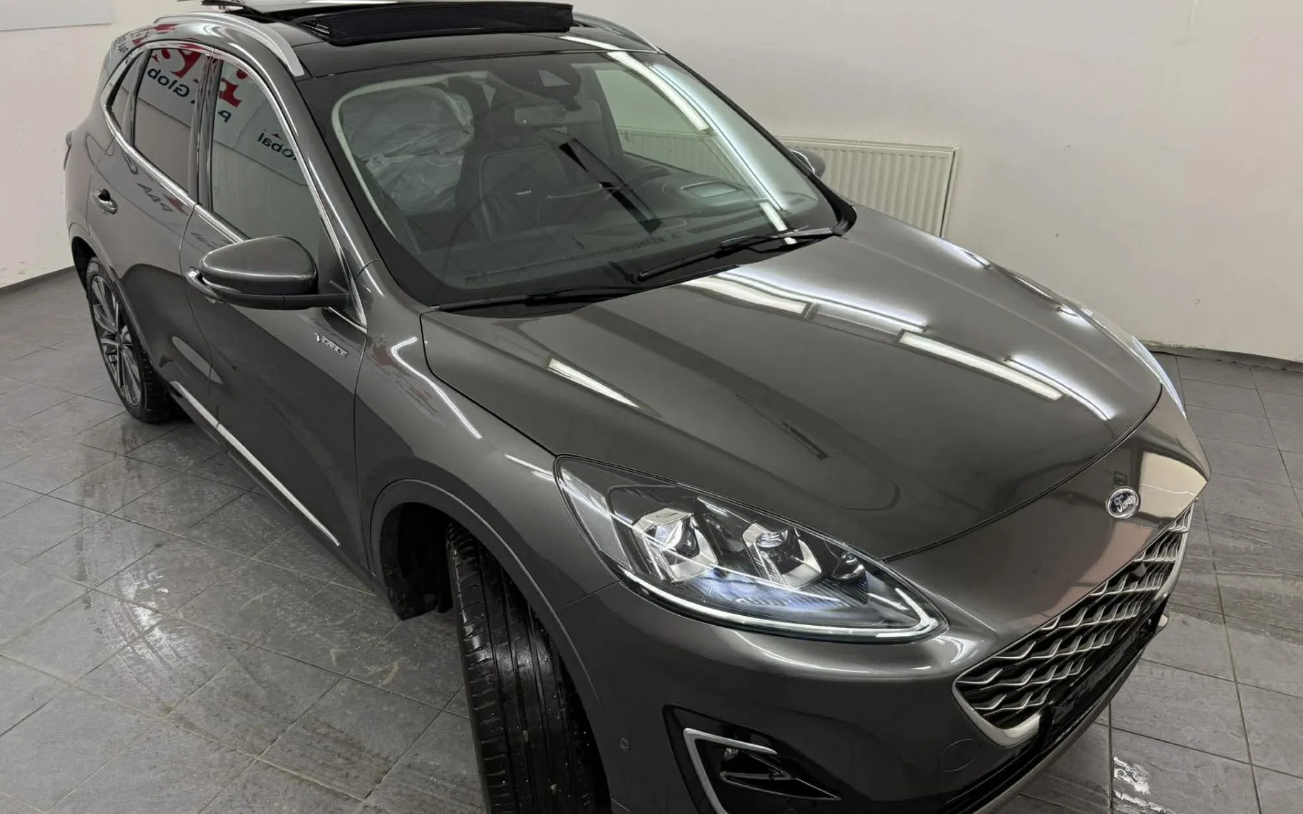 Zunanja slika - Ford Kuga - 2.5 Vignale.NEMŠKI+4ALU.KAMERA.PANORAMA.KLUKA.LED - 7