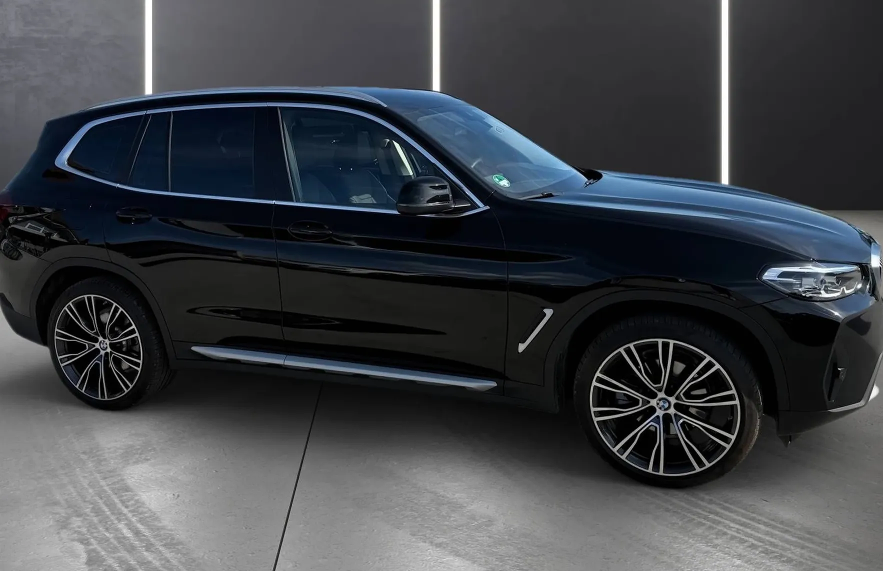 Zunanja slika - BMW X3 - serija : sDrive2.0d 1LASTNIK ZNANA VSA ZGODOVINA TOP - 10