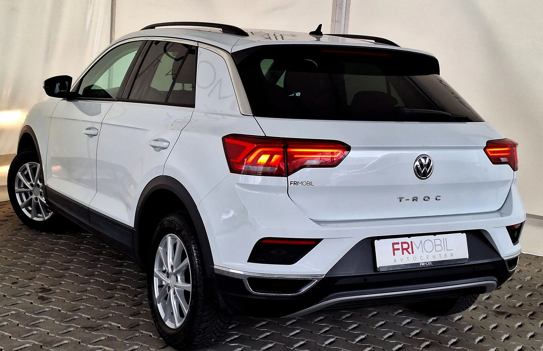 Zunanja slika - VW T-Roc - 1.6 TDI Comfortline•SLO•GRETJE SEDEŽEV•KAMERA•PDC• - 4