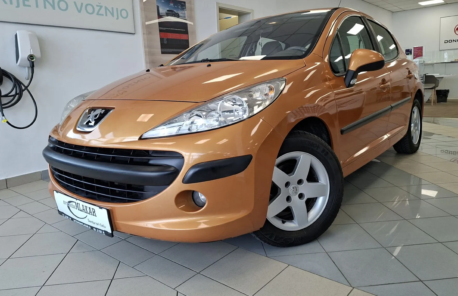 Zunanja slika - Peugeot 207 - PREMIUM 1.4 16V-HITRI KREDIT-ODLIČEN- - 1