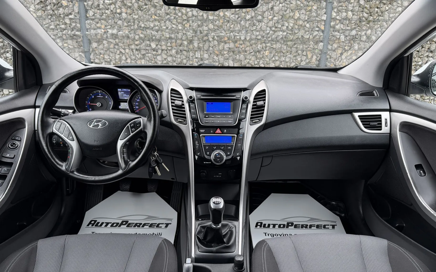 Zunanja slika - Hyundai i30 Wagon - 1.6 CRDI|GR.SED|2CON|TEMPOMAT - 10