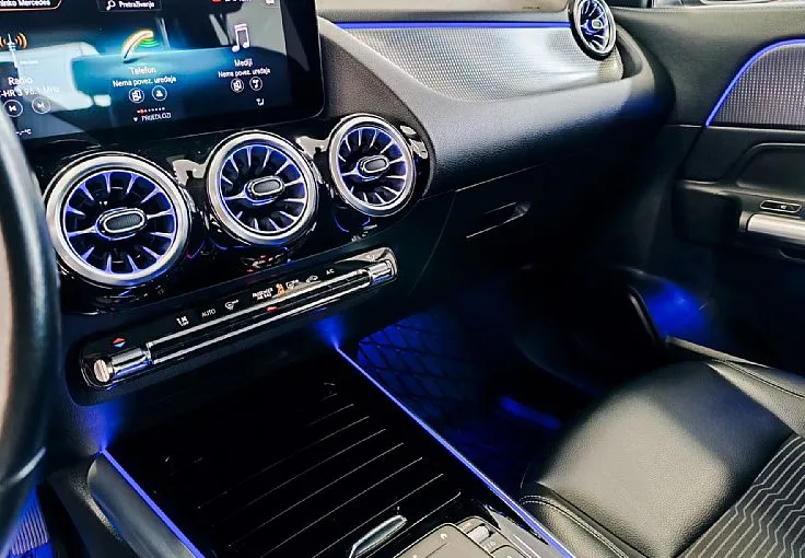 Zunanja slika - Mercedes-Benz GLA-Razred - 180 URBAN PRO-SLO-AMBI-LED-DAB-KAM-AVT.PRTLJ-VIDEO - 11