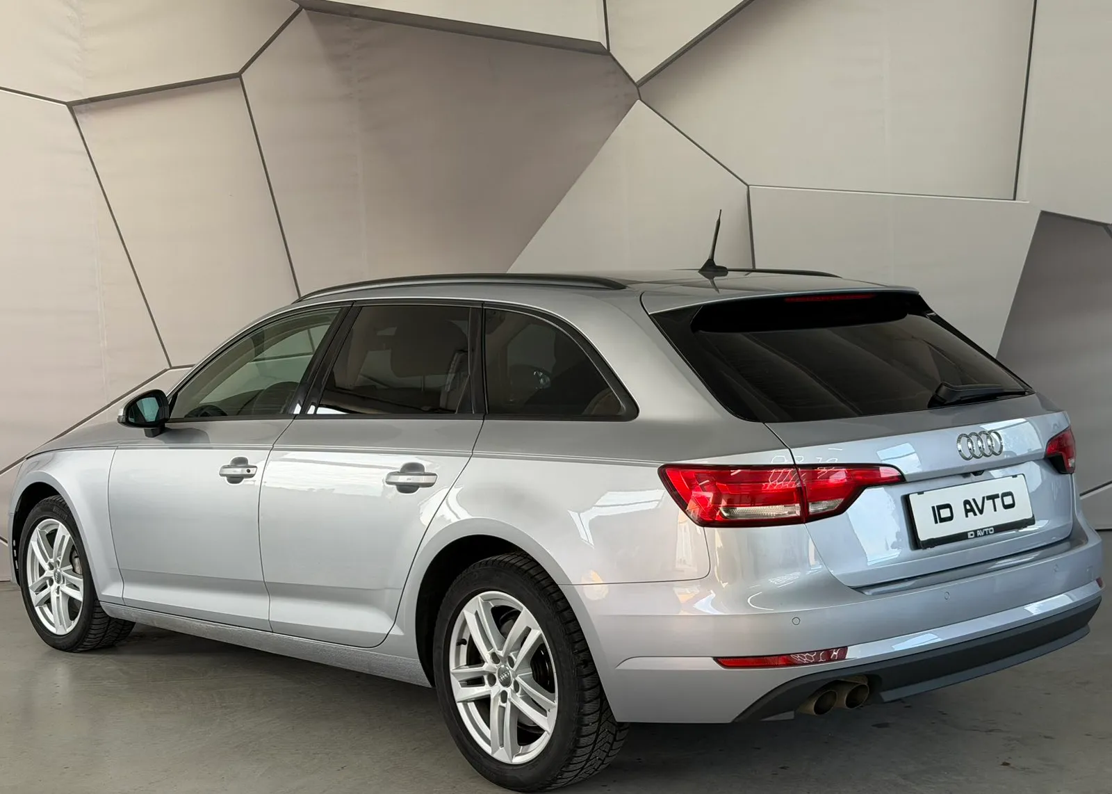 Zunanja slika - Audi A4 - 2,0 TDI Sport - 10