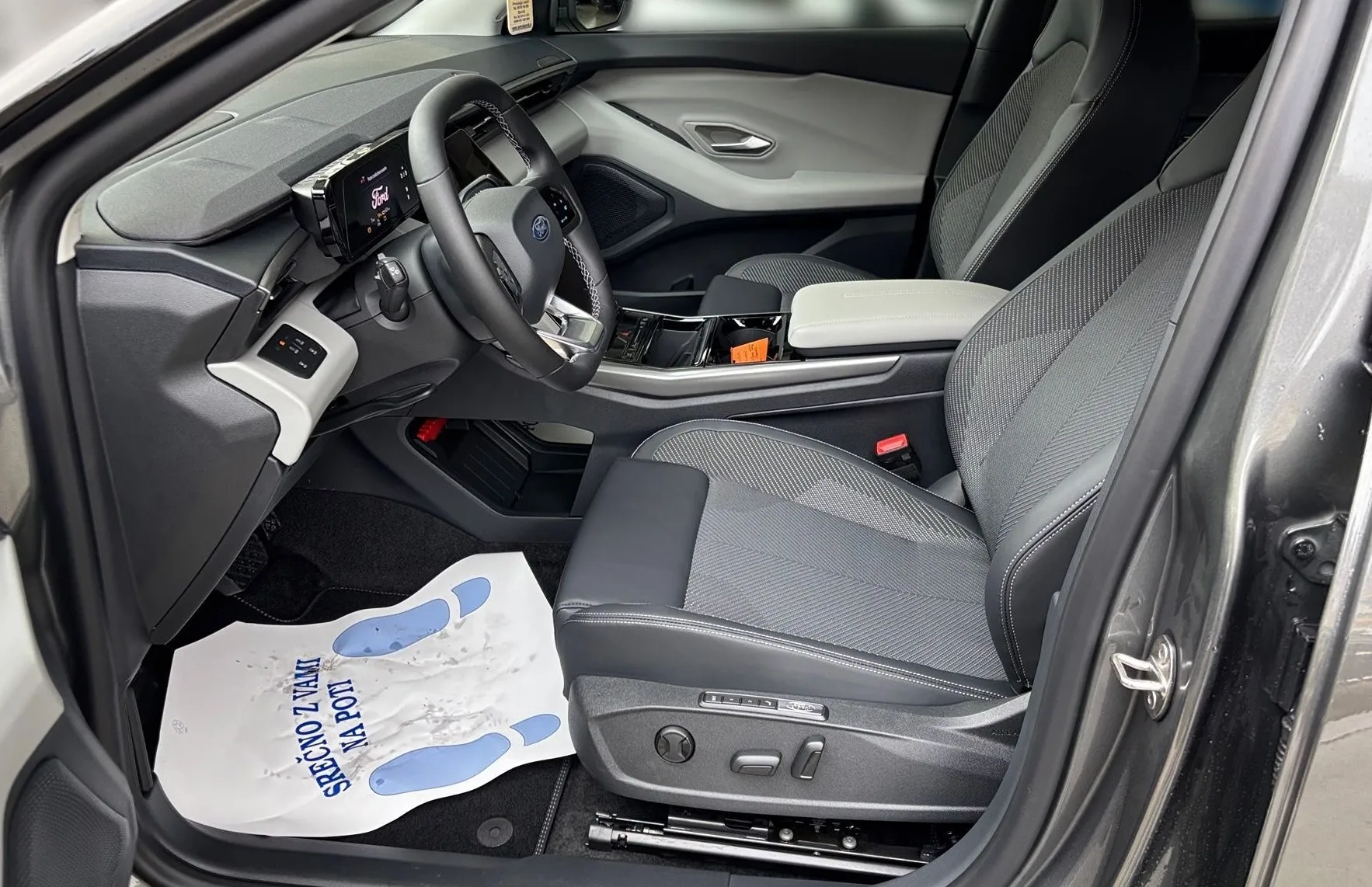 Zunanja slika - Ford Explorer - EV 77kWh 210kW 286PS RWD - 13