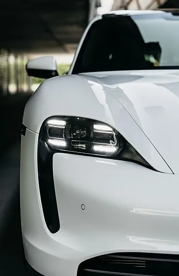 Zunanja slika - Porsche Taycan Sport Turismo - 21 COL Pano Zračno vzmetenje BOSE Radar - 6