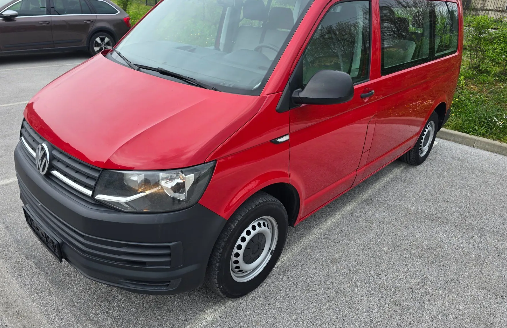 Zunanja slika - Volkswagen Caravelle - 2.0 TDI KMR 8+1 PORAČUN DDV - 1