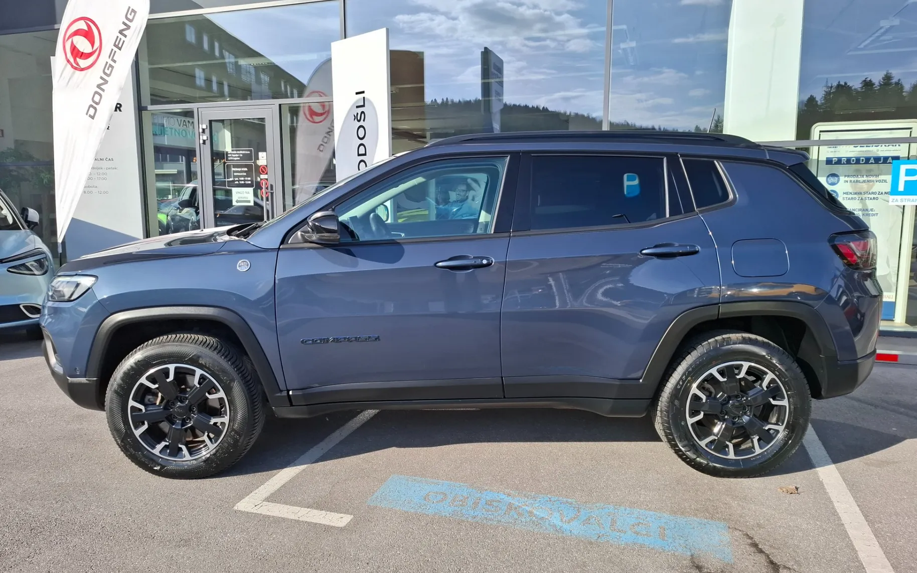 Zunanja slika - Jeep Compass - 1.3 GSE PHEV 4xe 240 Trailhawk - ODLIČNO OHRANJEN - 4