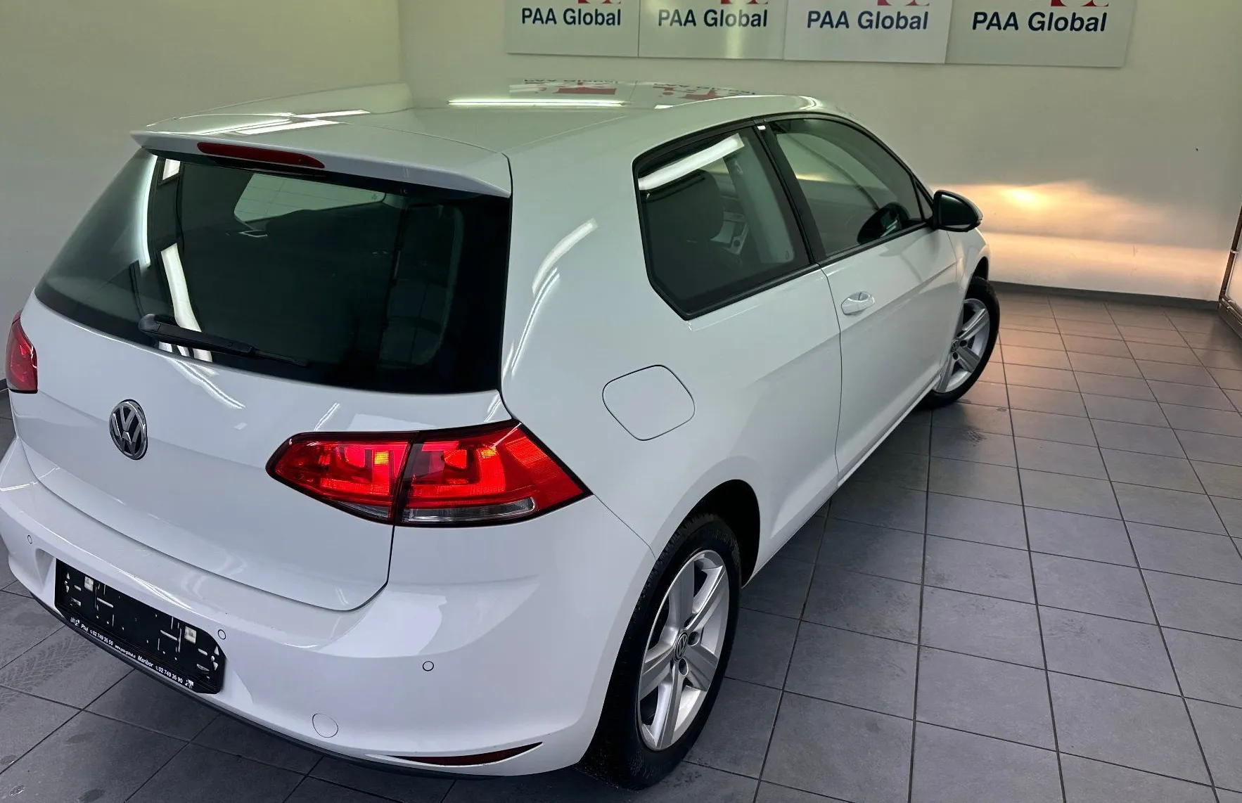 Zunanja slika - Volkswagen Golf - 1.2 TSI Comfortline 81 KW.BENCIN.SAMO 75.000 KM - 5