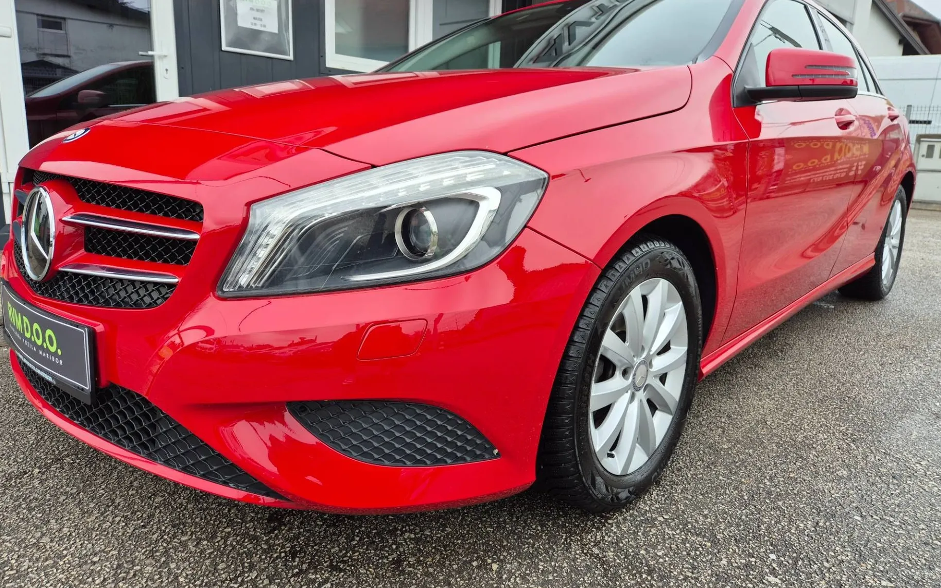 Zunanja slika - Mercedes-Benz A-Razred - STYLE°SLO°BI-XENON°KAMERA°AVT.KLIMA°ALU°BLUETOOTH. - 2