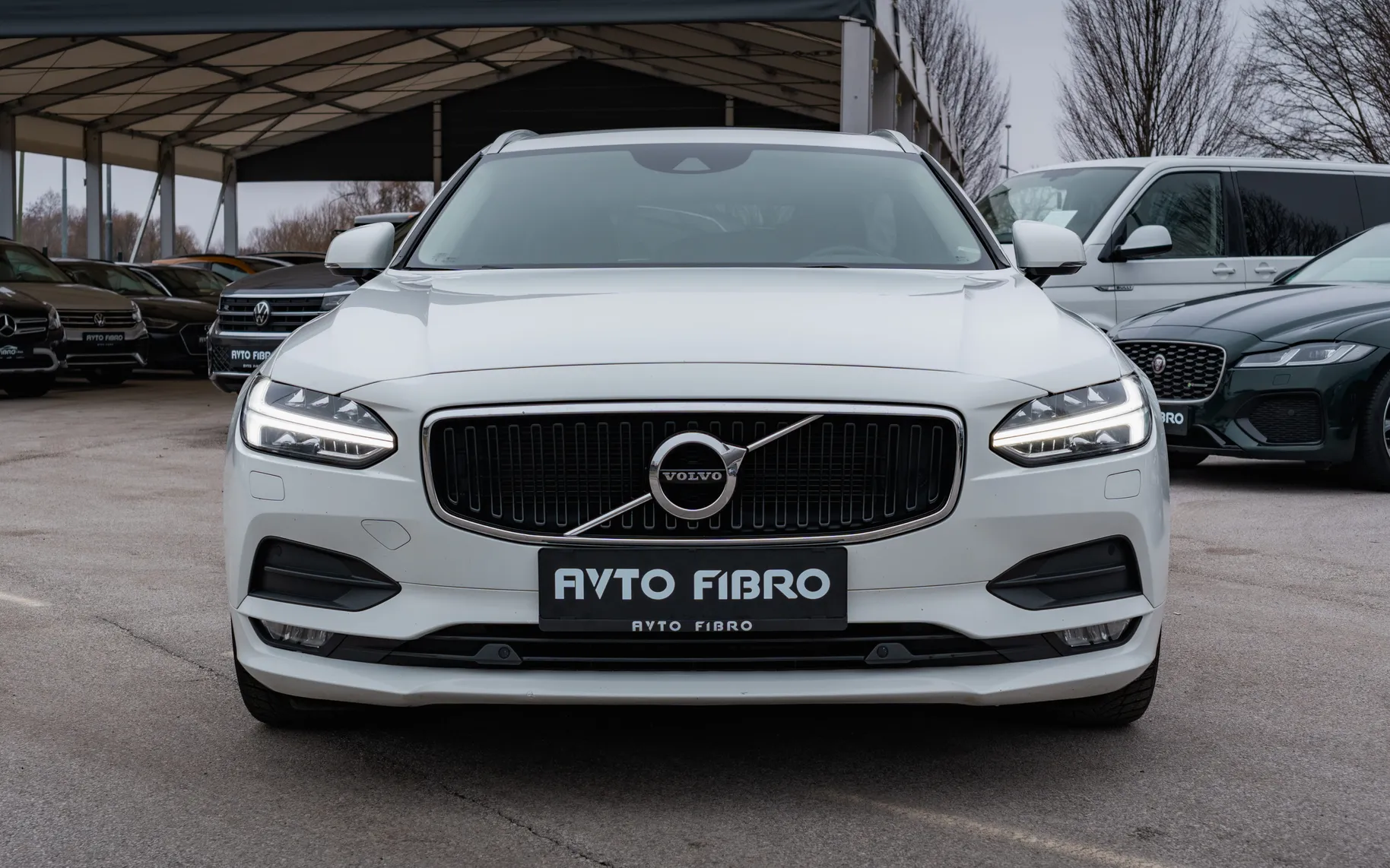 Zunanja slika - Volvo V90 - D4 Momentum Pro Avt. - 2