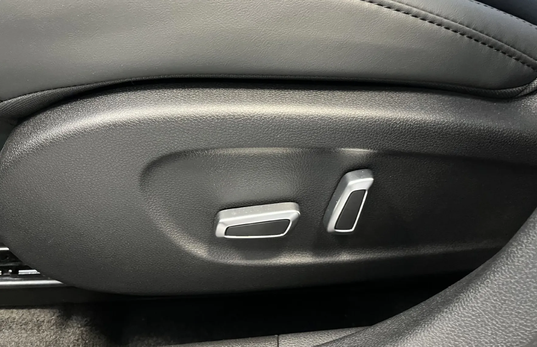Zunanja slika - Dongfeng Box - 42.3 kWh 70 kW - NA ZALOGI - - 14