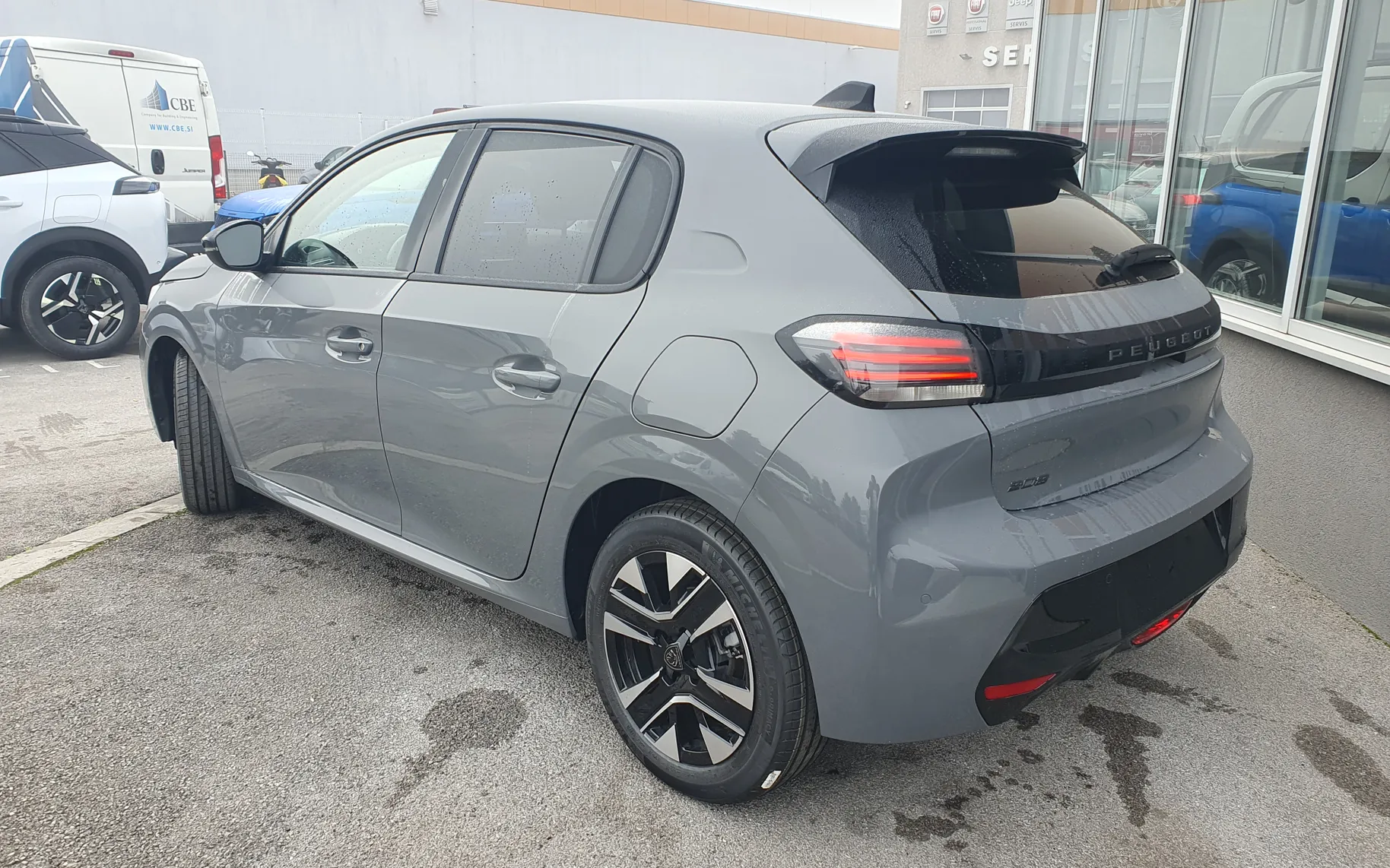 Zunanja slika - Peugeot 208 - Allure1.2 Turbo 100 - NA ZALOGI - 11