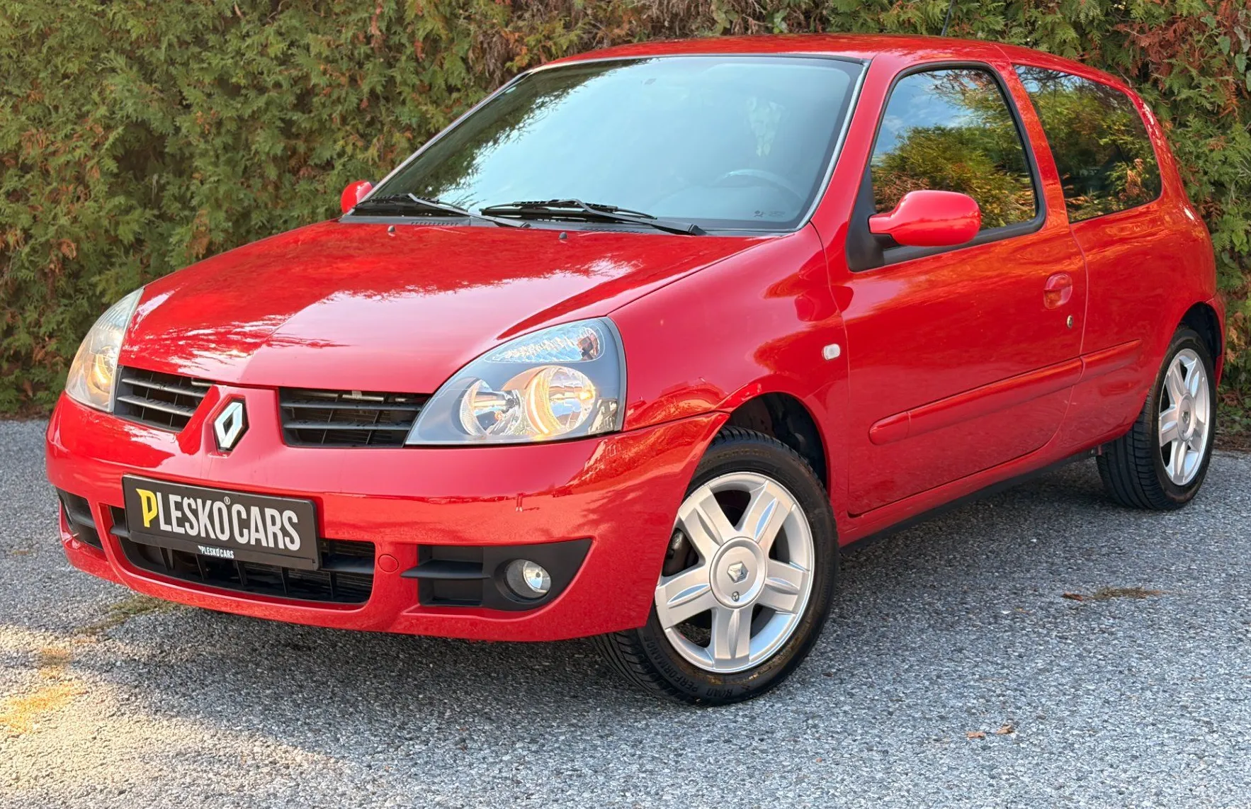 Zunanja slika - Renault Clio - 1.2 16V Storia KLIMA - BREZ POLOGA - 1