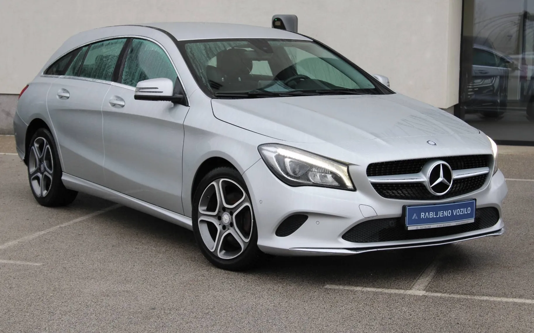 Zunanja slika - Mercedes-Benz CLA-Razred - CLA Shooting Brake CLA180d - LED NAVI PDC TEMP ALU USNJE - 3