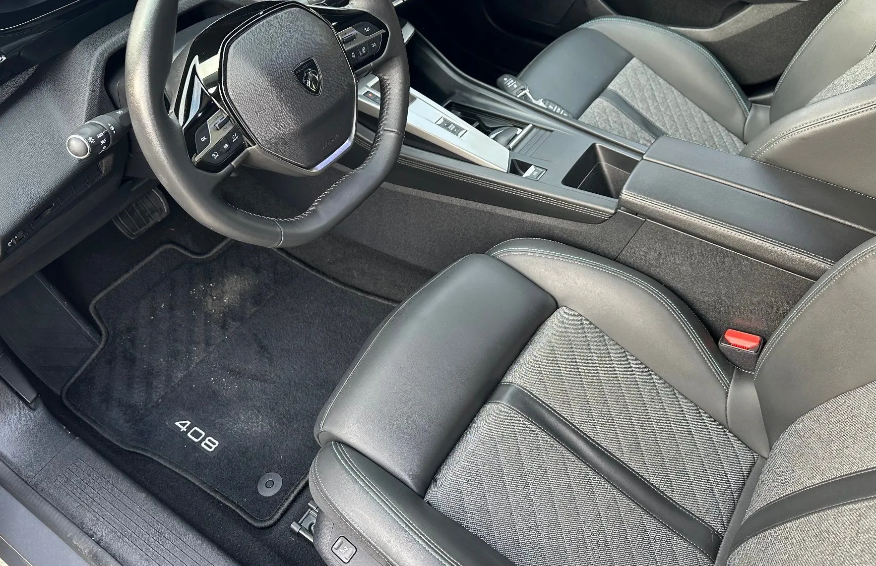 Zunanja slika - Peugeot 408 - 1.2 PureTech 96 KW.KAMERA.LED.USNJE.NAVI.2023 - 7