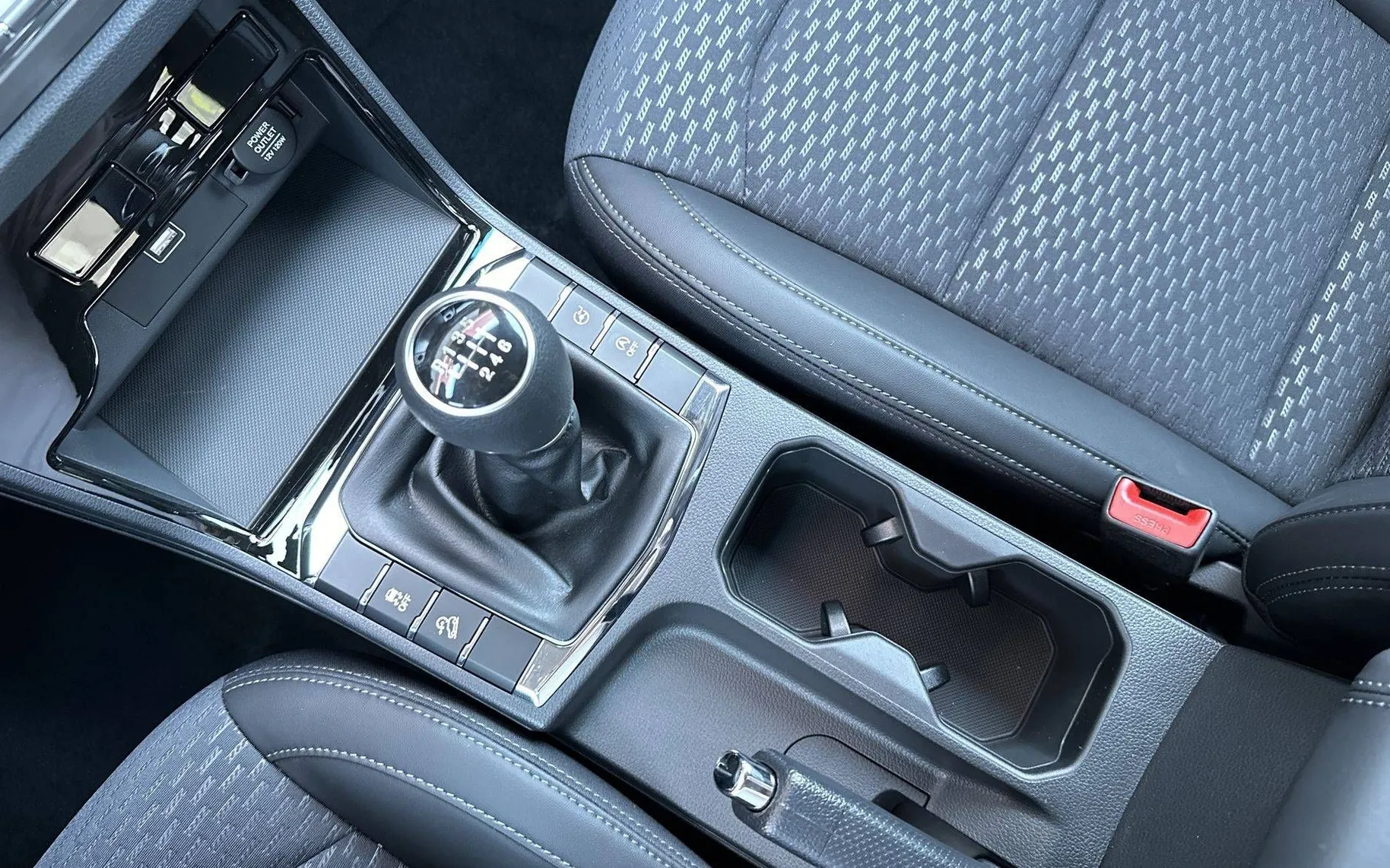 Zunanja slika - SsangYong Korando - 1.5 T-GDi Style 2WD MT - 17