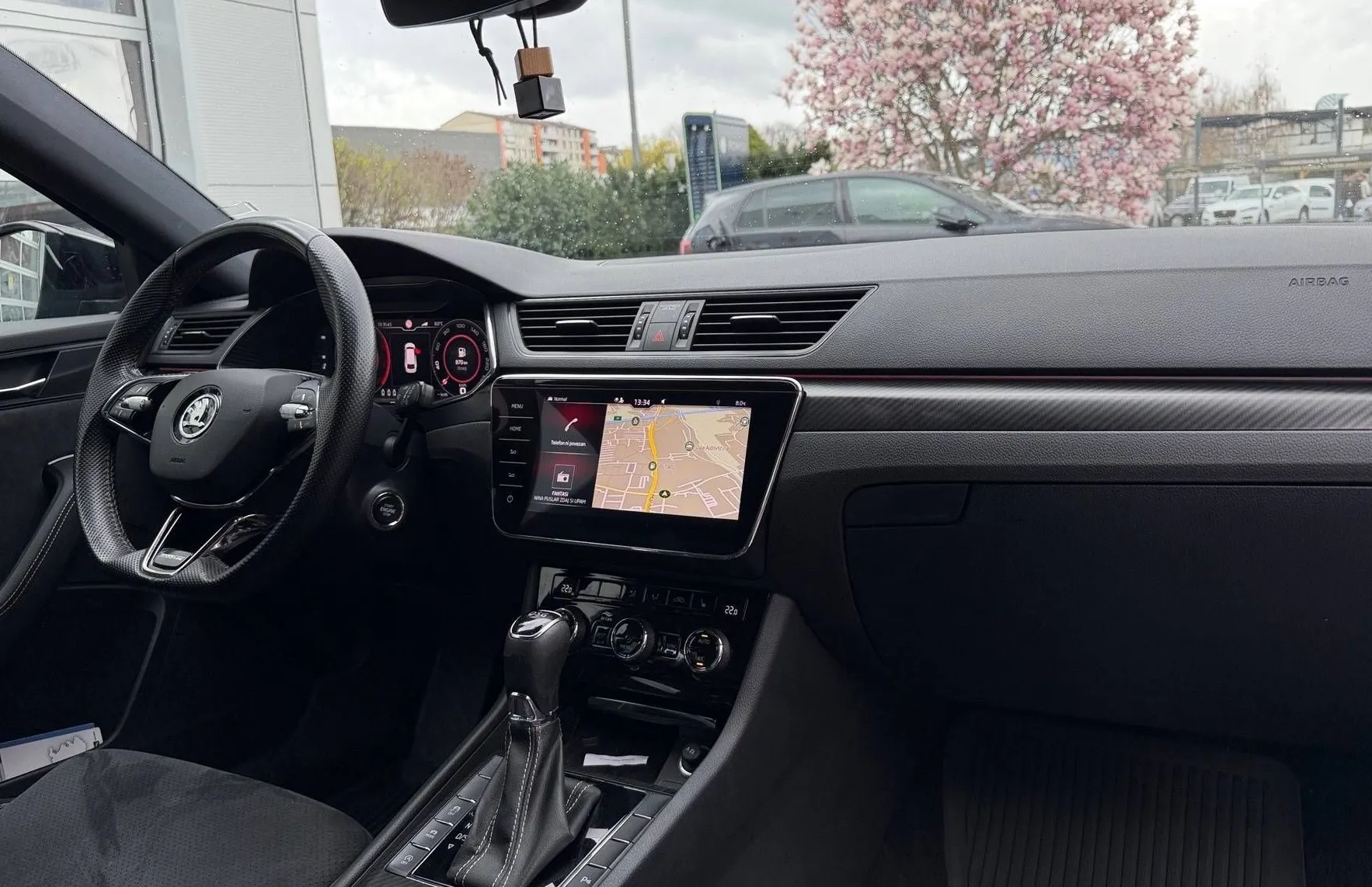 Zunanja slika - Škoda Superb - 2.0 TDI Sportline Combi DSG147kW-DCC-Memory-Canton - 16