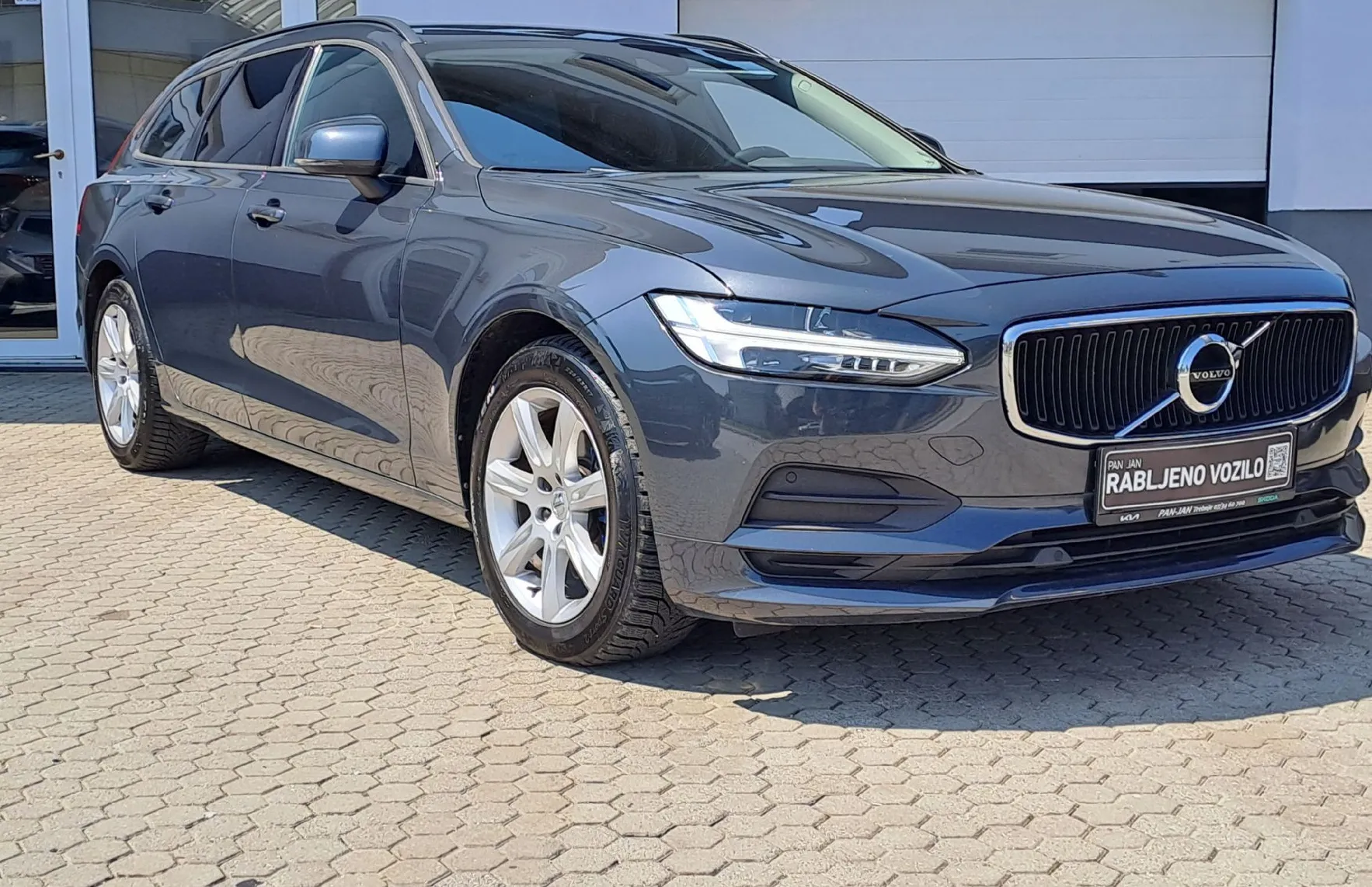 Zunanja slika - Volvo V90 - D3 Kinetic - 2