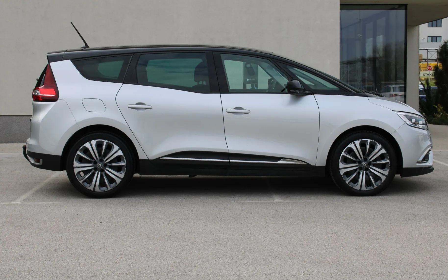 Zunanja slika - Renault Scénic - Grand Scenic techno TCe 140 - 6