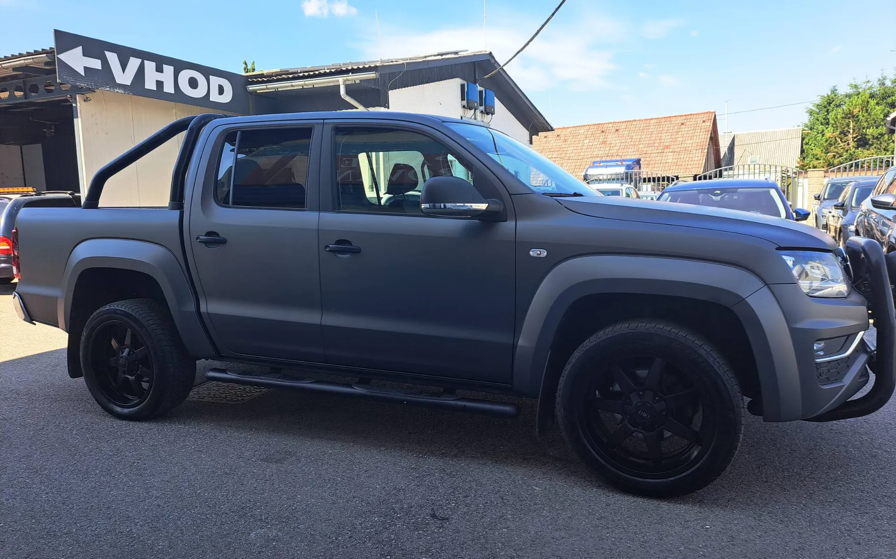 Zunanja slika - VW Amarok - 3.0 Tdi-4MOTION-Avt-1 LASTNIK-FULL LED-GARANCIJA - 3