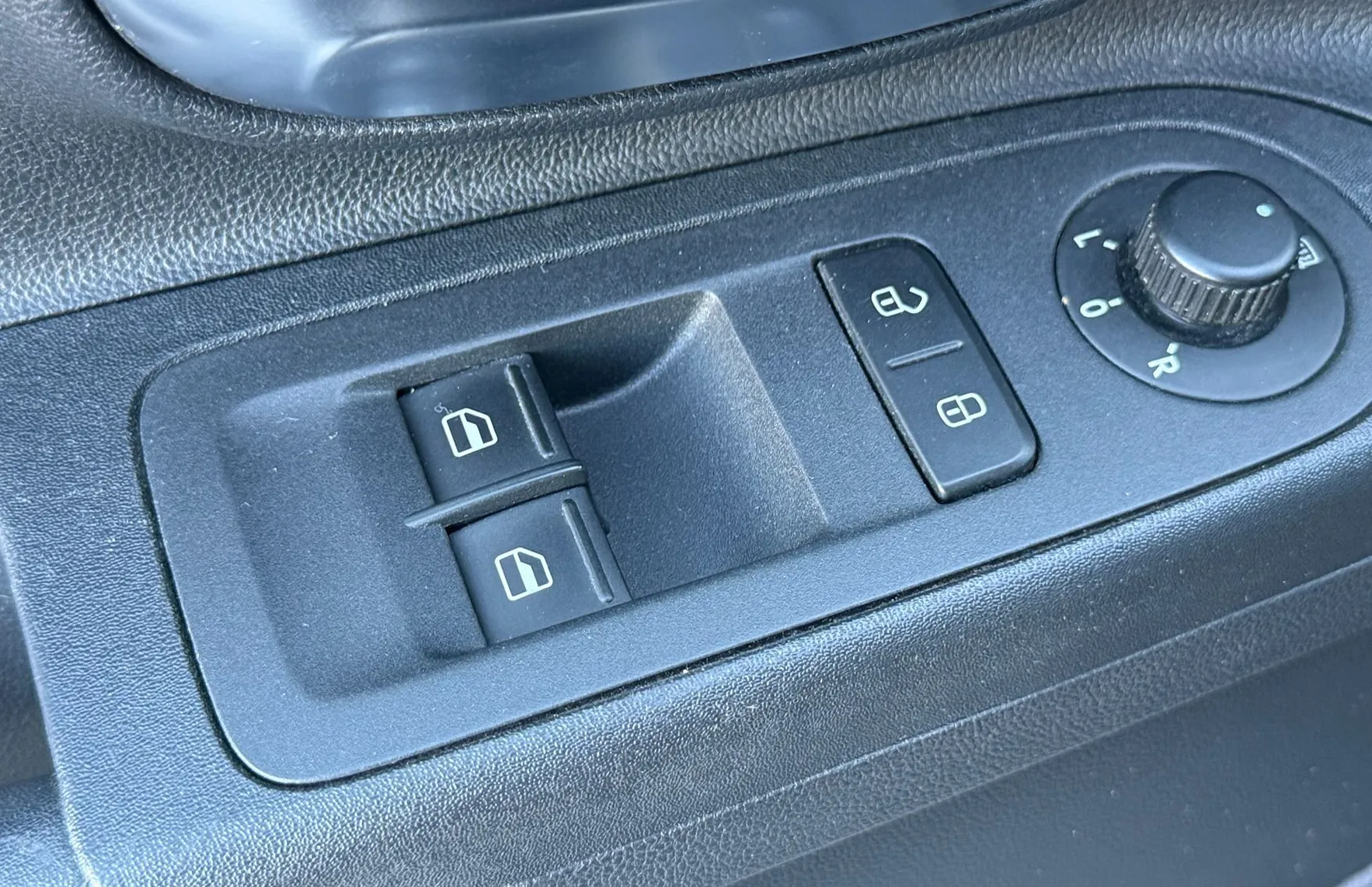 Zunanja slika - Škoda Citigo - 1.0i 5V Klima Alu platišča LED Sport BREZ POLOGA - 10