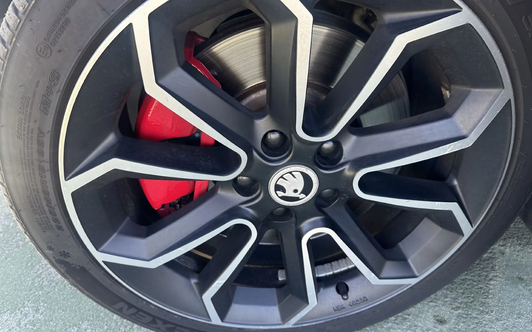 Notranja slika - Škoda Octavia - 2.0 TSI RS 245 DSG.KAMERA.LED.KLJUKA.SLOVENSKI - 8
