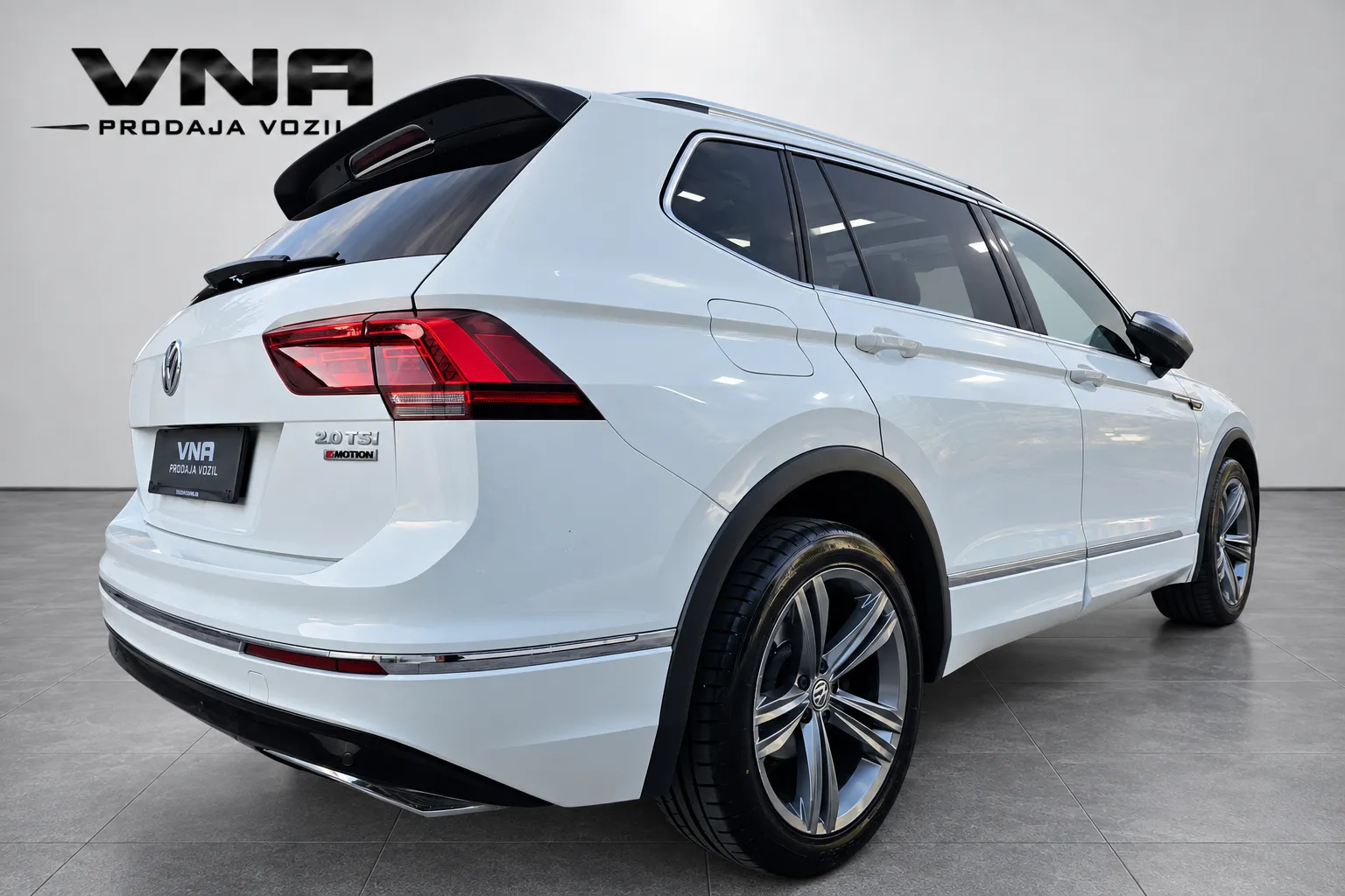 Zunanja slika - Volkswagen Tiguan Allspace - 4motion 2.0 TSI BMT R-LINE DSG |PANORAMA|7-SED|TOP - 6