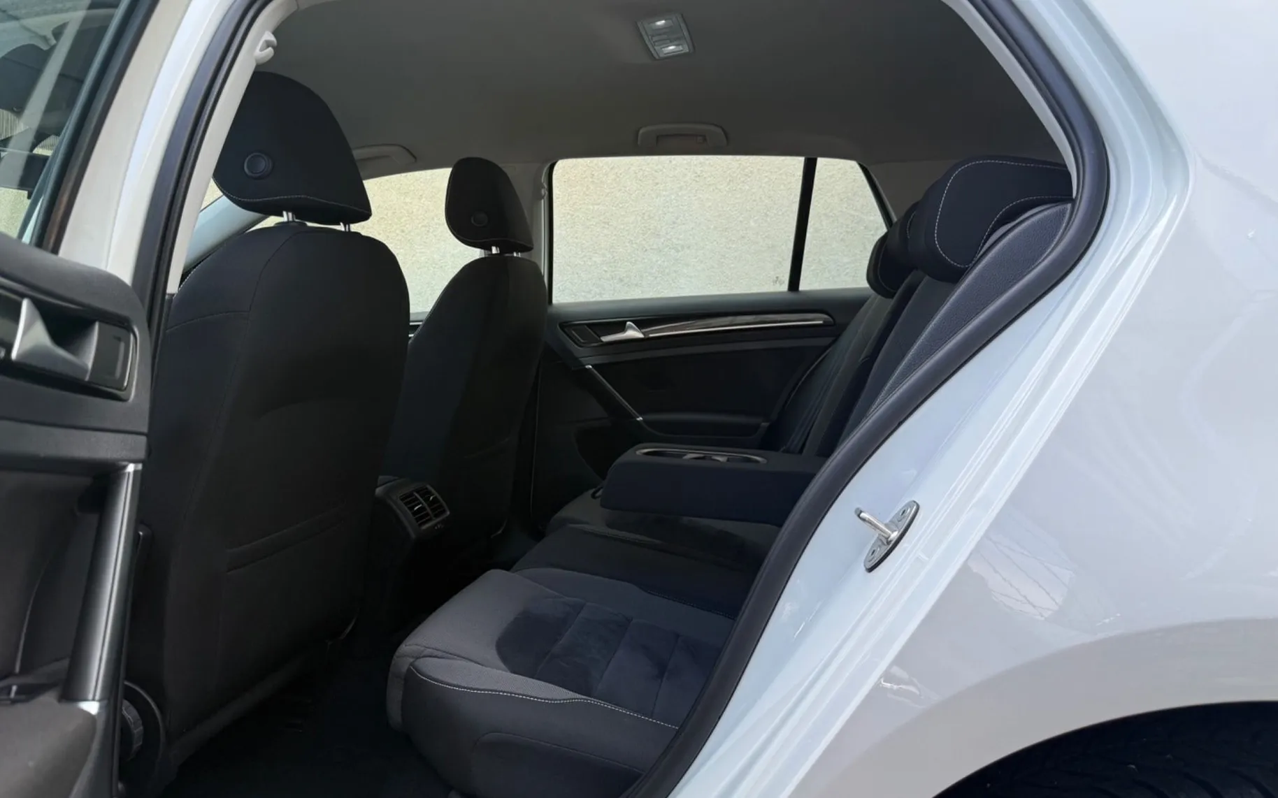 Notranja slika - VW Golf - 1.6 TDI-H LINE-XENON+LED-LIZING ZA TUJCE-ODLIČEN-. - 22