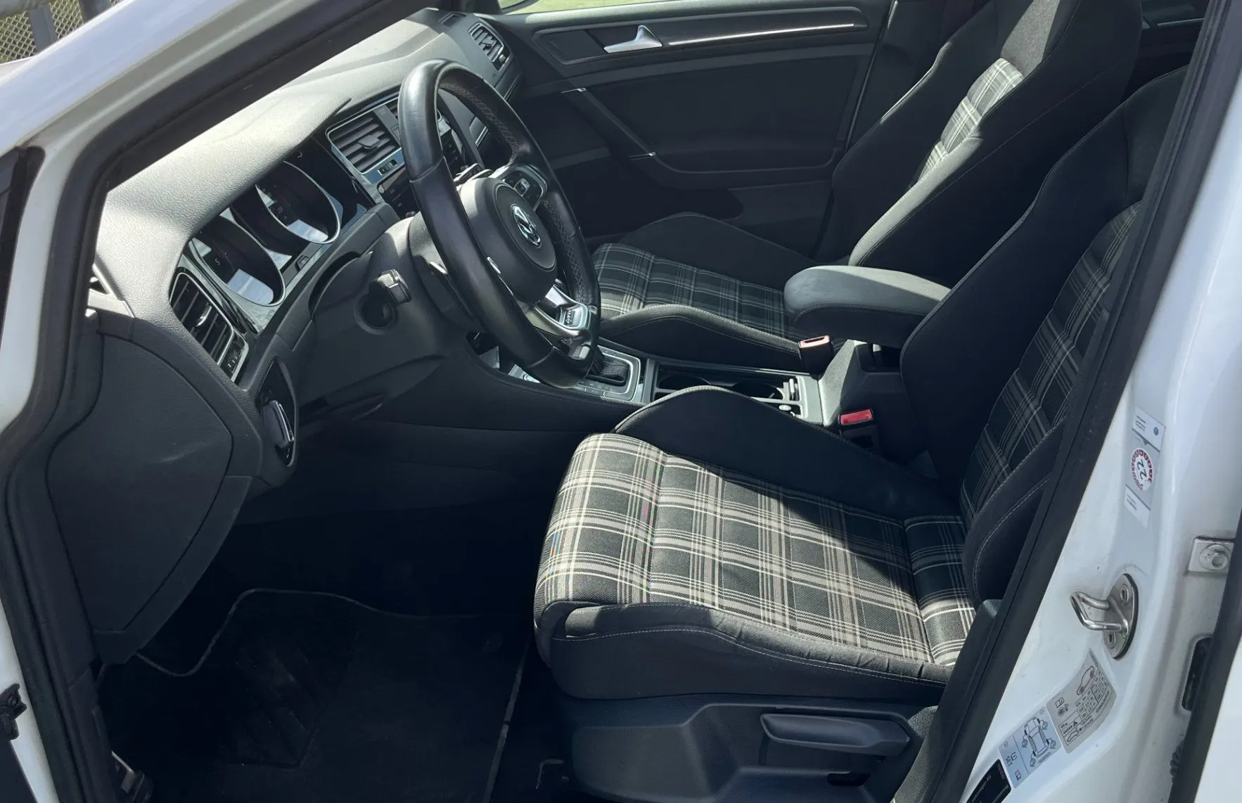 Zunanja slika - Volkswagen Golf - Variant 2.0 GTD BMT DSG LED. NAVI.2XPDC.OGR. SEDEŽ - 11