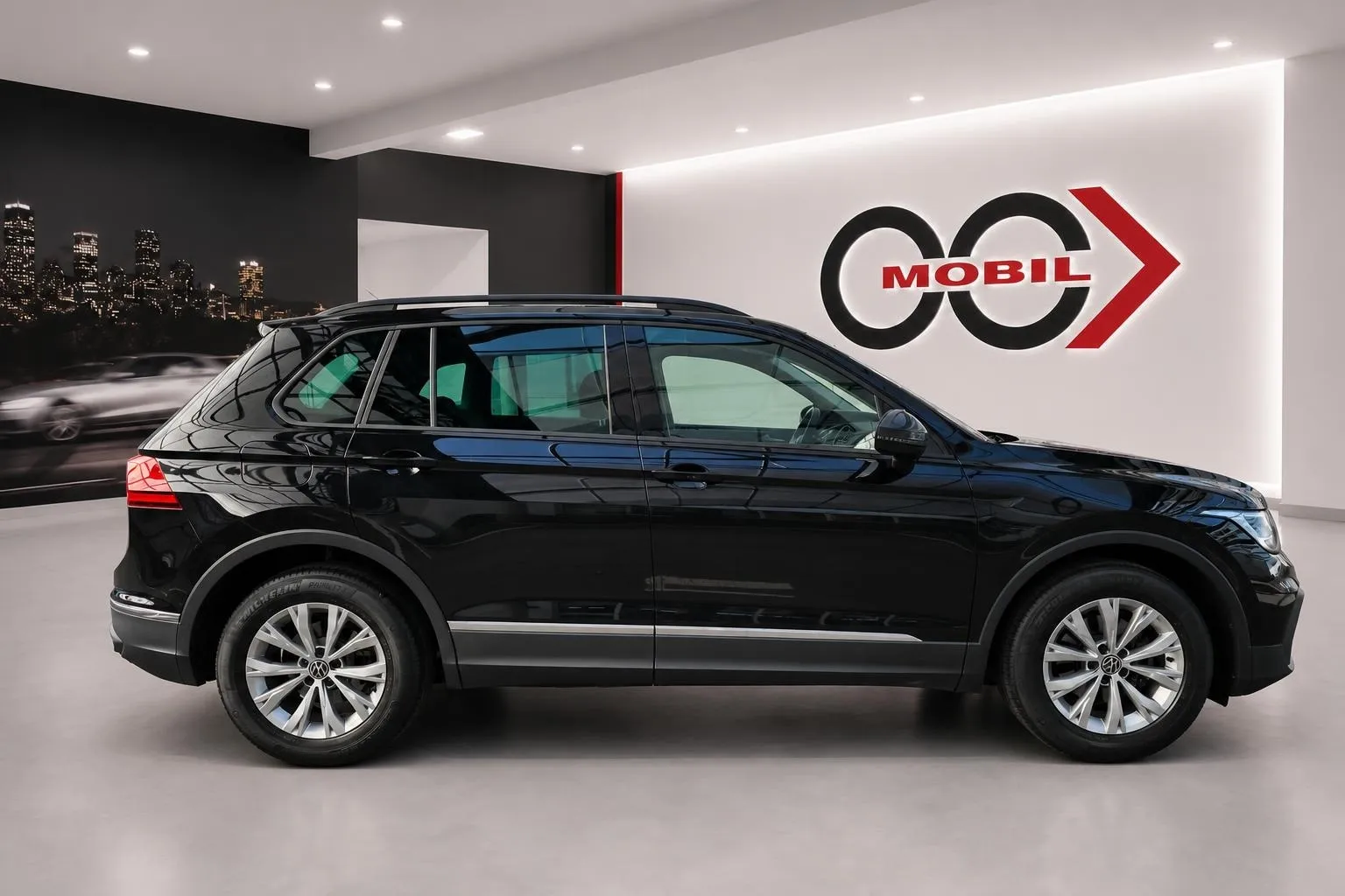 Zunanja slika - Volkswagen Tiguan - 2.0 TDI BMT Life DSG - LED.kamera.keyless.ambient - 4
