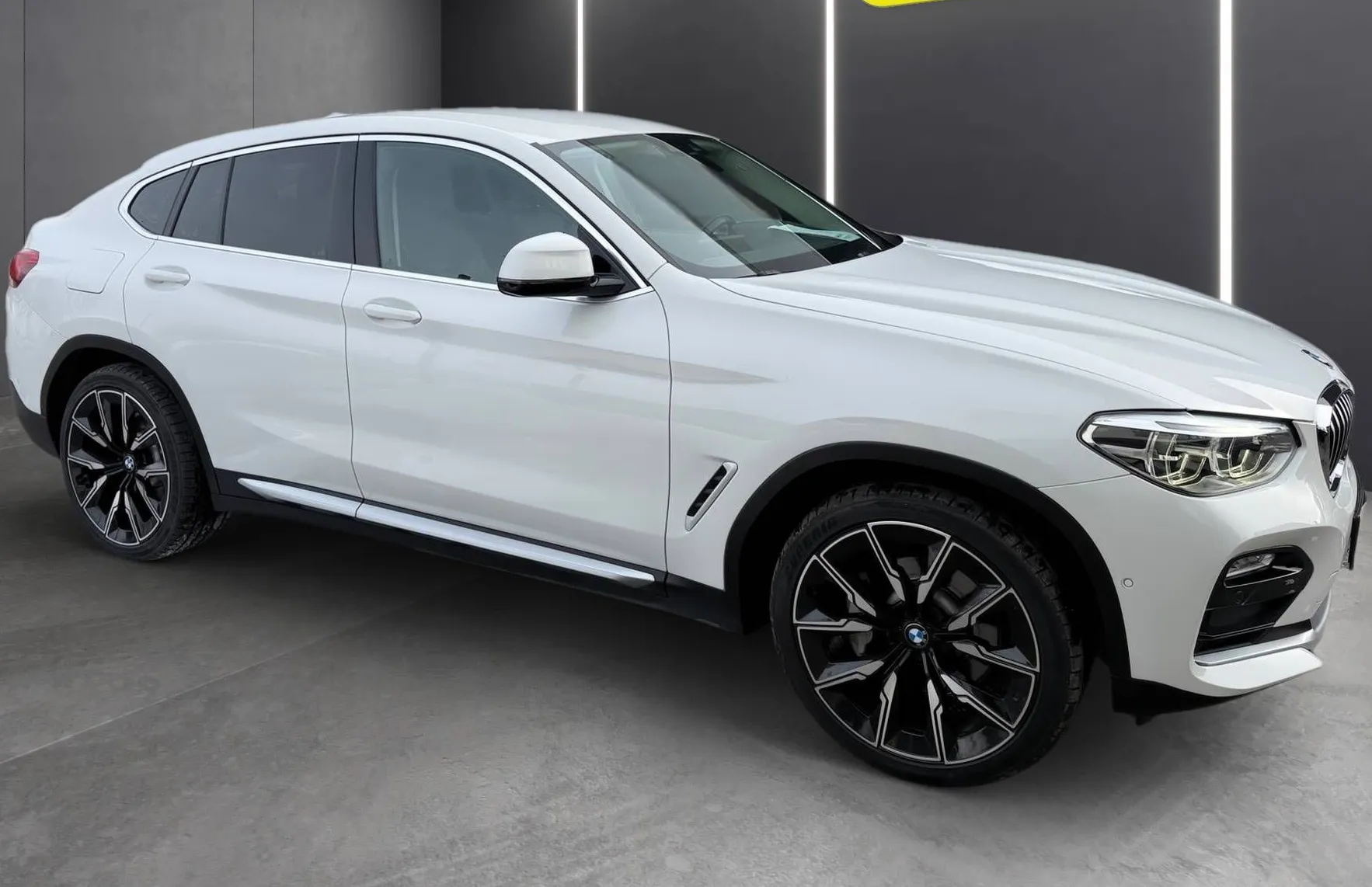 Zunanja slika - BMW X4 - serija : xDrive30d X LINE ADAPTIVE LED KAMERA NAVI PDC ... - 9