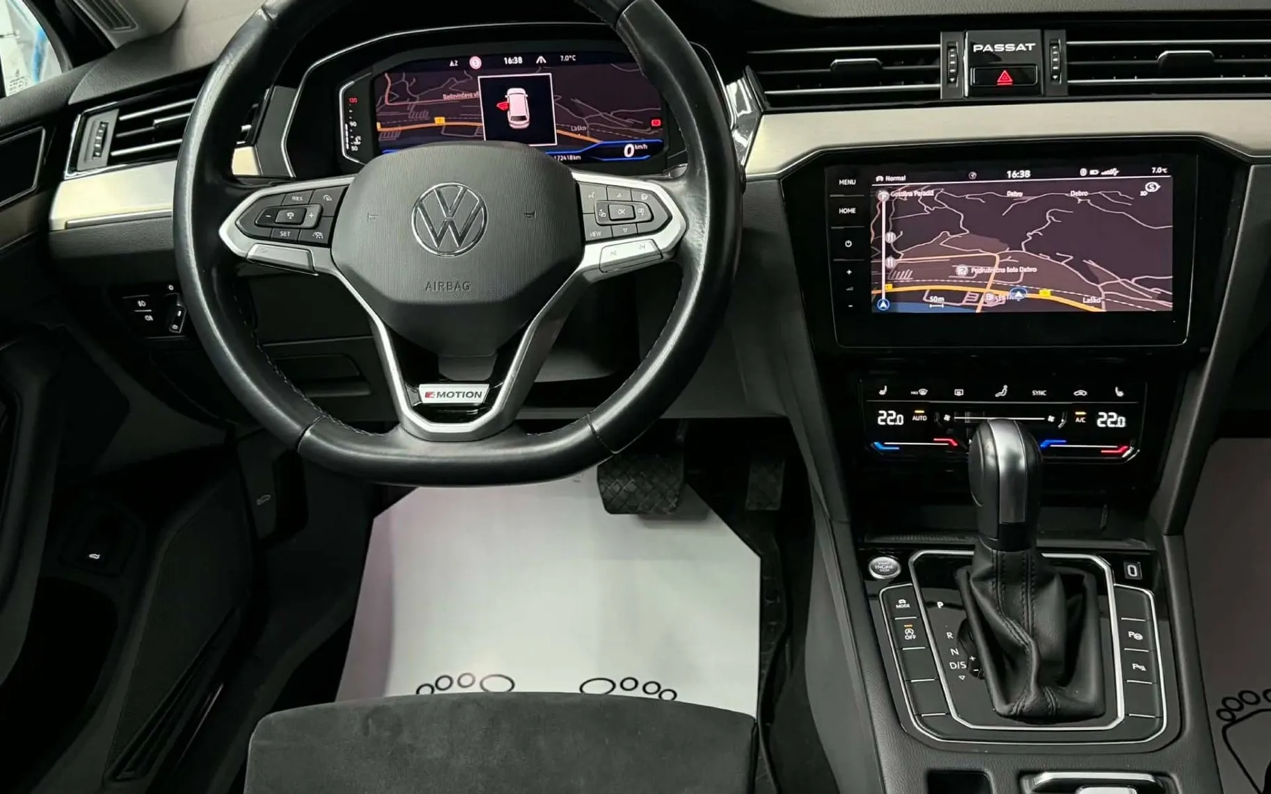Notranja slika - Volkswagen Passat Variant - 2.0 BI TDI•4 MOTION•IQ LED•VIRTUAL•ACC•MRTVI KOT - 9