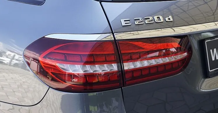 Zunanja slika - Mercedes-Benz E-Razred - E 220 d T Avangarde+ LED+NAVI+18 COL ALU +PRIKLOP+ - 18