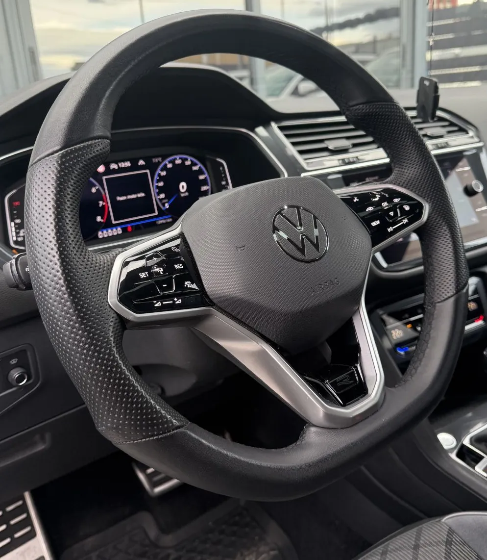 Zunanja slika - Volkswagen Tiguan Allspace - 2.0TSI 4M R-Line PANO-LED-20COL-AMBI-ACC-VIRTUAL - 9