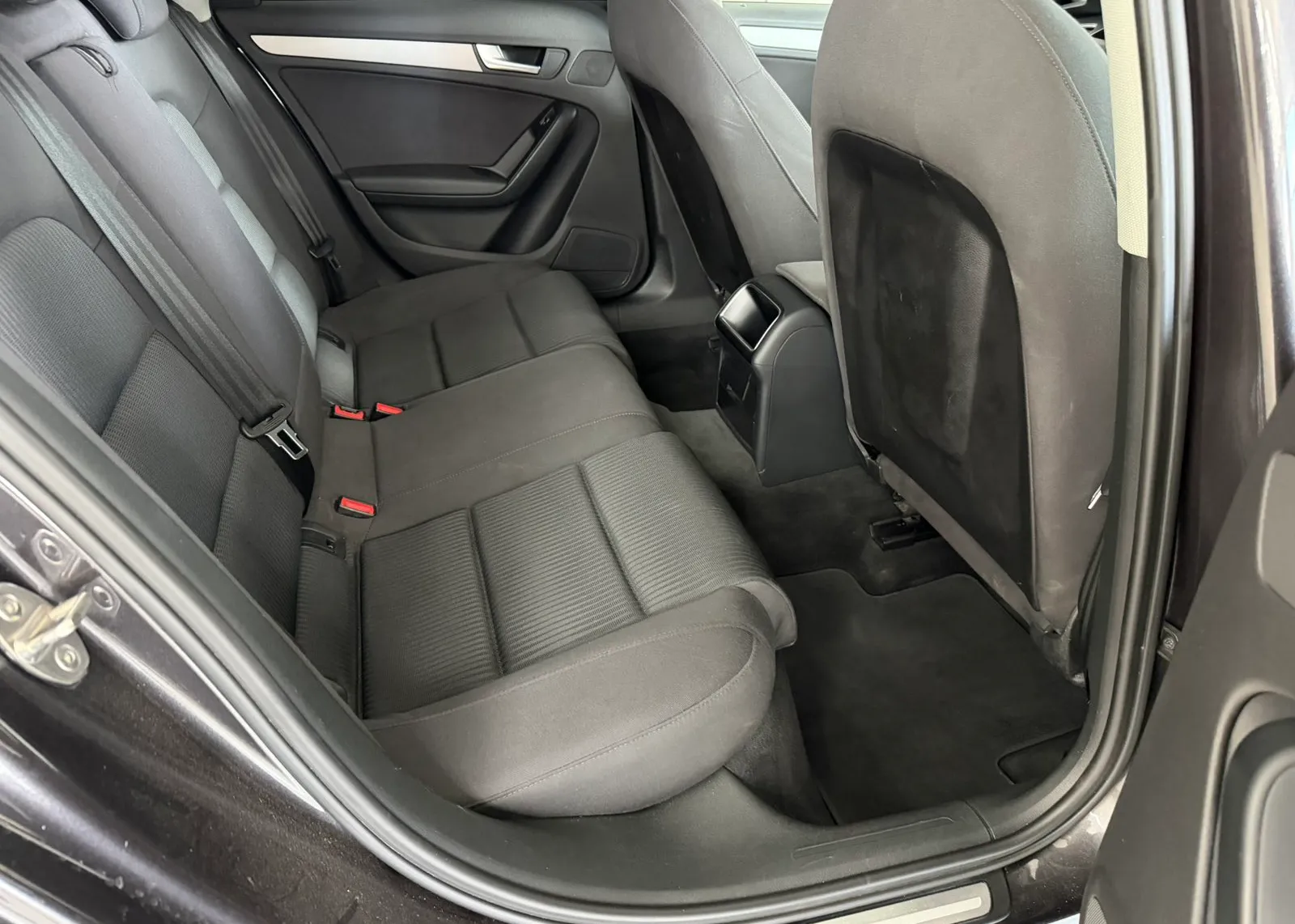 Zunanja slika - Audi A4 - 2,0 TDI - 6