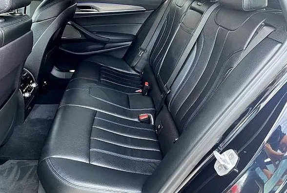 Zunanja slika - BMW Serija 5 - Touring: M-SPORT 530d xDrive HARMAN KARDON MEMORY... - 9