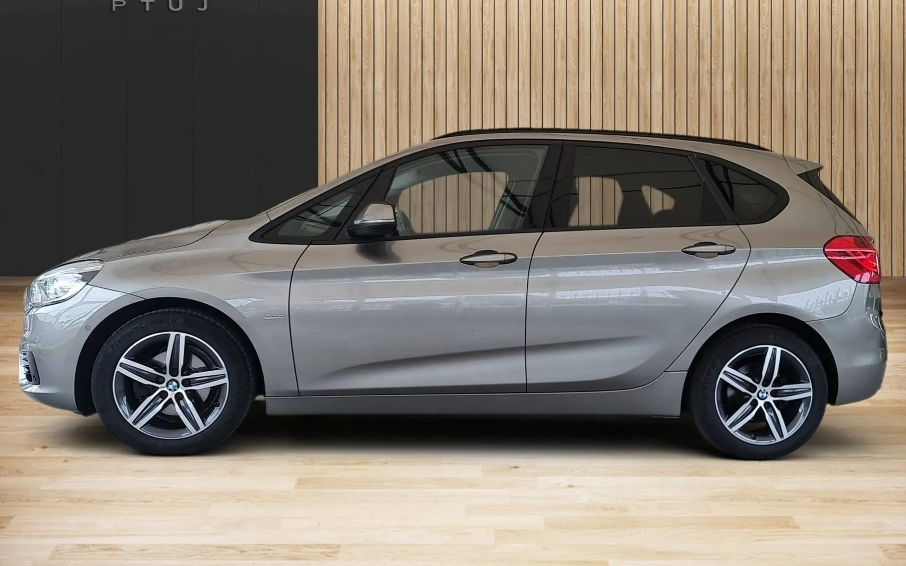 Notranja slika - BMW serija 2 Active Tourer: - serija 2  218d Active Tourer Sport Line - 7