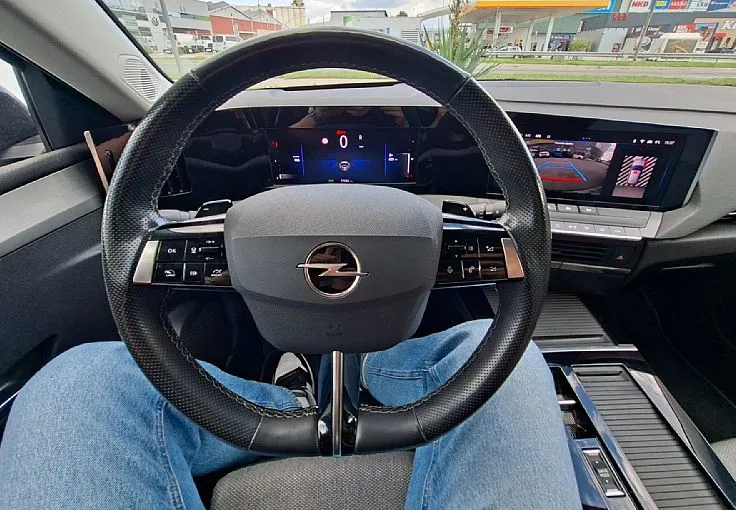 Zunanja slika - Opel Astra - 1.2 Turbo Elegance Avt. 130KM - 5