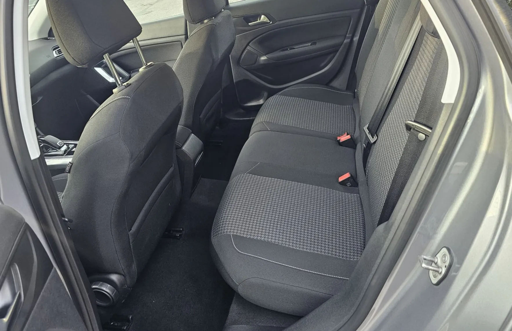 Zunanja slika - Peugeot 308 - SW 1.5 BlueHDi 130 Pack Avt.|2xpdc|alu|navi|led - 10