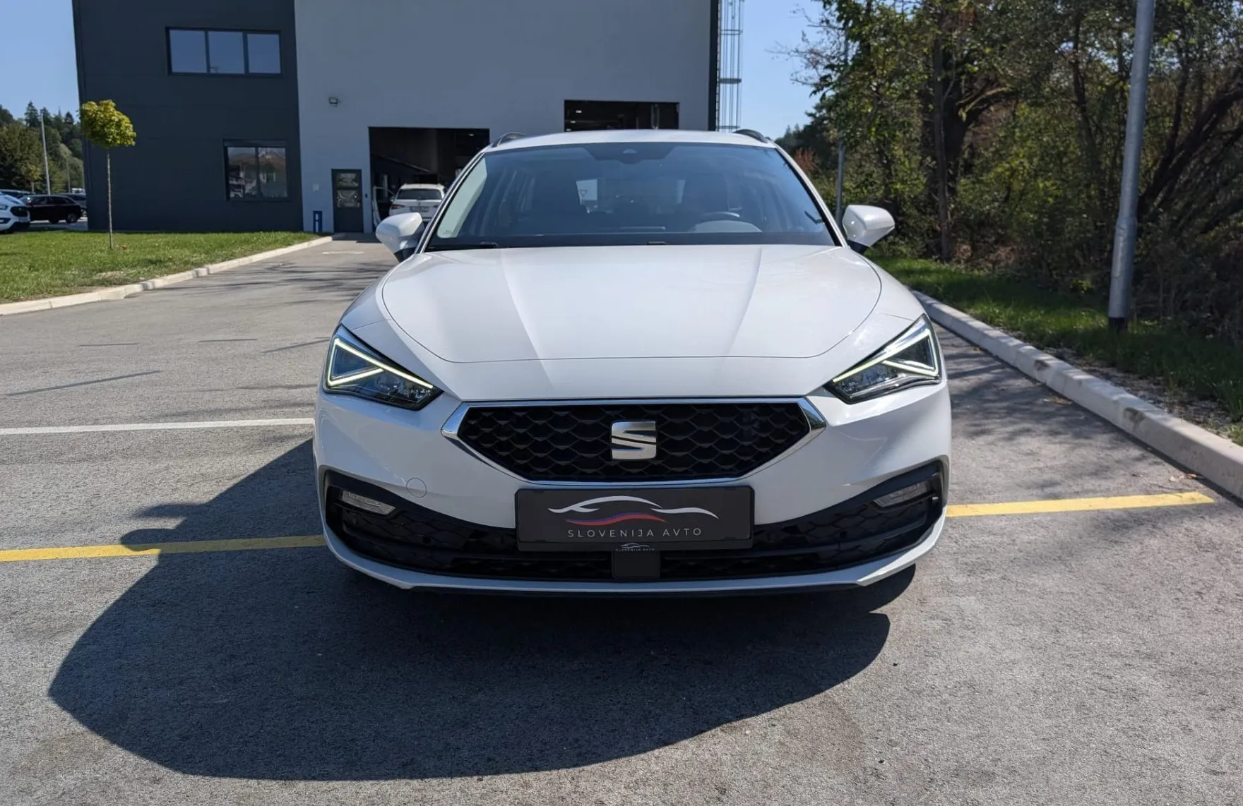 Zunanja slika - Seat Leon - 2.0 TDI STYLE ST|fuLED|AC|NAVI|ASSIS|Wirtual - 2