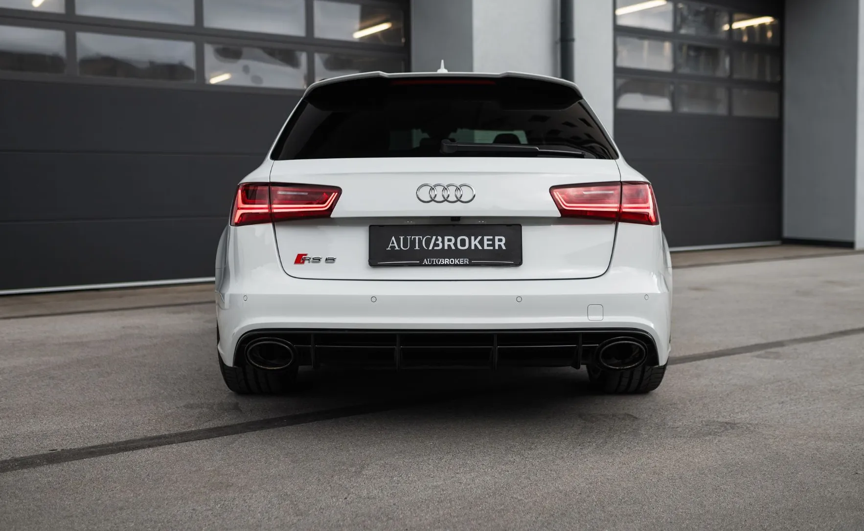 Zunanja slika - Audi RS6  - Avant PERFORMANCE KERAMIČNE ZAVORE DRC MATRIX ACC 360 BO - 6