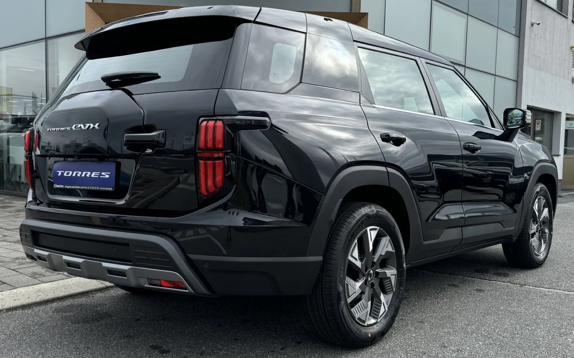 Zunanja slika - KG Mobility Torres - 152.2 kW Trail 2WD - 4