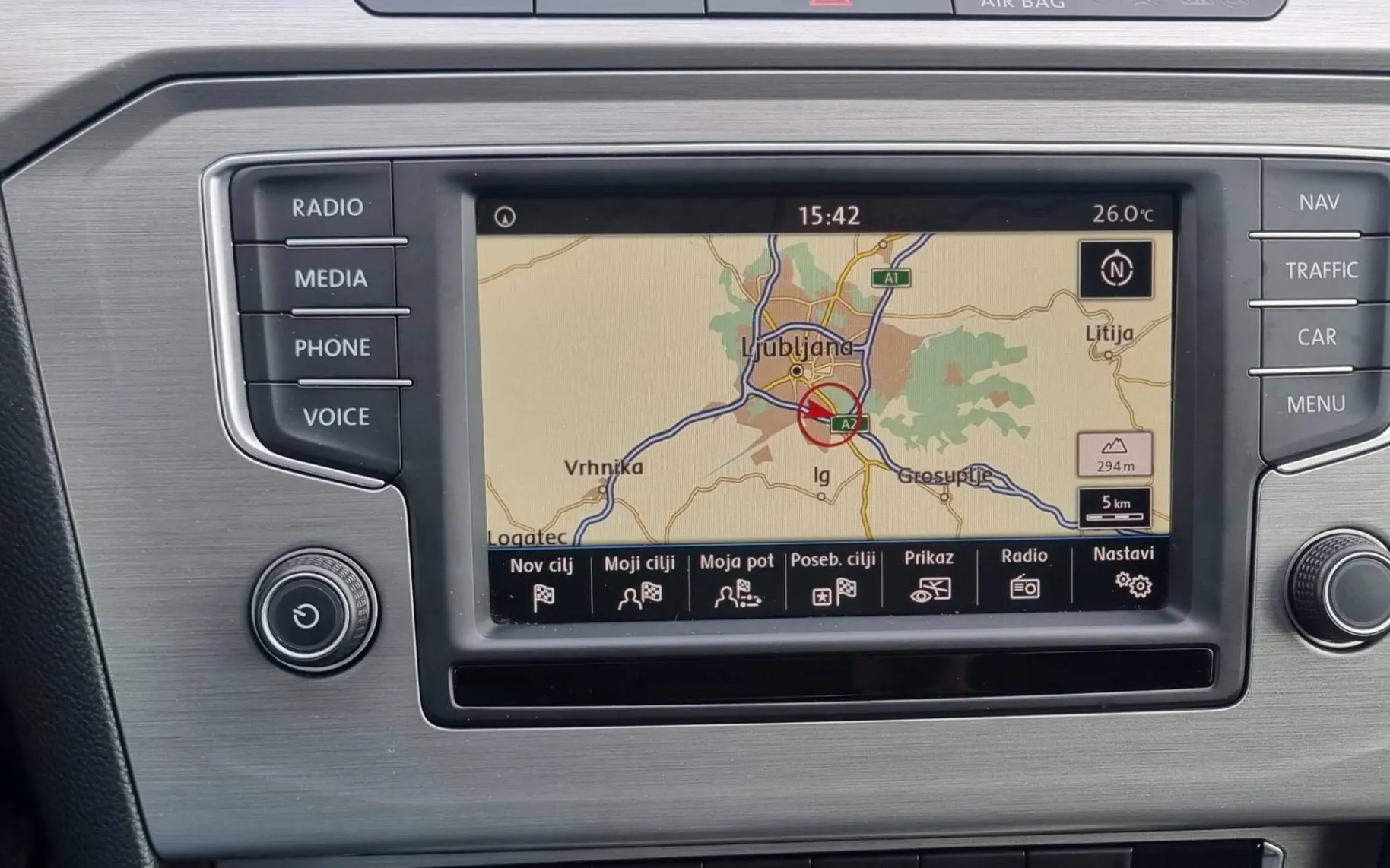 Zunanja slika - VW Passat - 1.6 TDI BMT Comfortline-2XPDC-Navi-Temp-Alu - 14