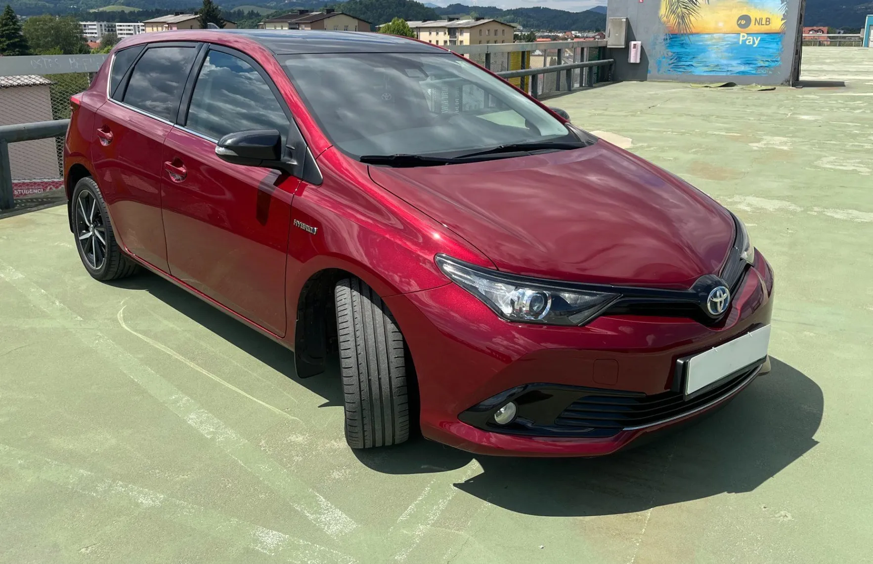 Zunanja slika - Toyota Auris - Hybrid 1.8 VVT-i Black Edition Avt. VZR. KAM. TEMP - 3