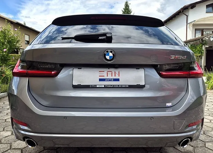 Zunanja slika - BMW Serija 3 - Touring: 318d SPORT WIDE SCREEN KAMERA 1.LETNO JAMSTVO.. - 6