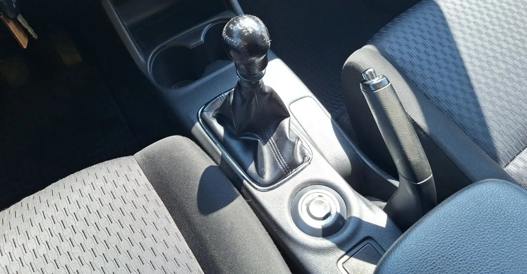 Zunanja slika - Mitsubishi Outlander - 4WD 2.2 - 11