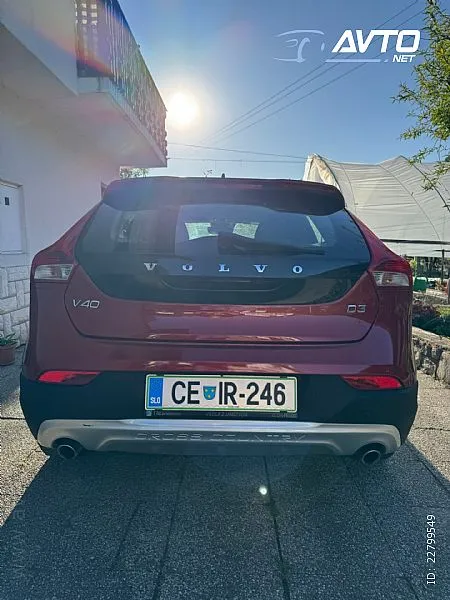 Zunanja slika - Volvo V40 - Cross Country 5vr. 110 kW leto prve registracije 2018 - 2