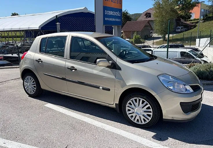Zunanja slika - Renault Clio - 1.2 16V Dynamique Confort KOT NOV 1 LASTNIK - 5