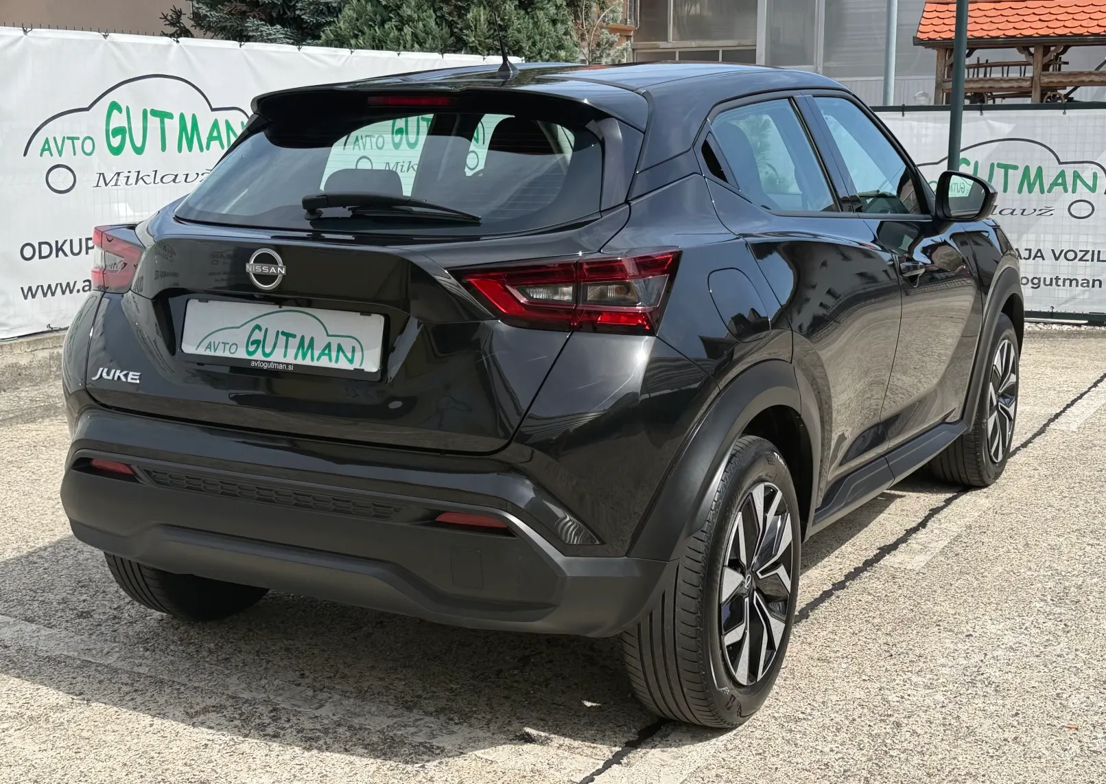 Zunanja slika - Nissan Juke - 1,0 DIG-T 114 ACENTA - 3