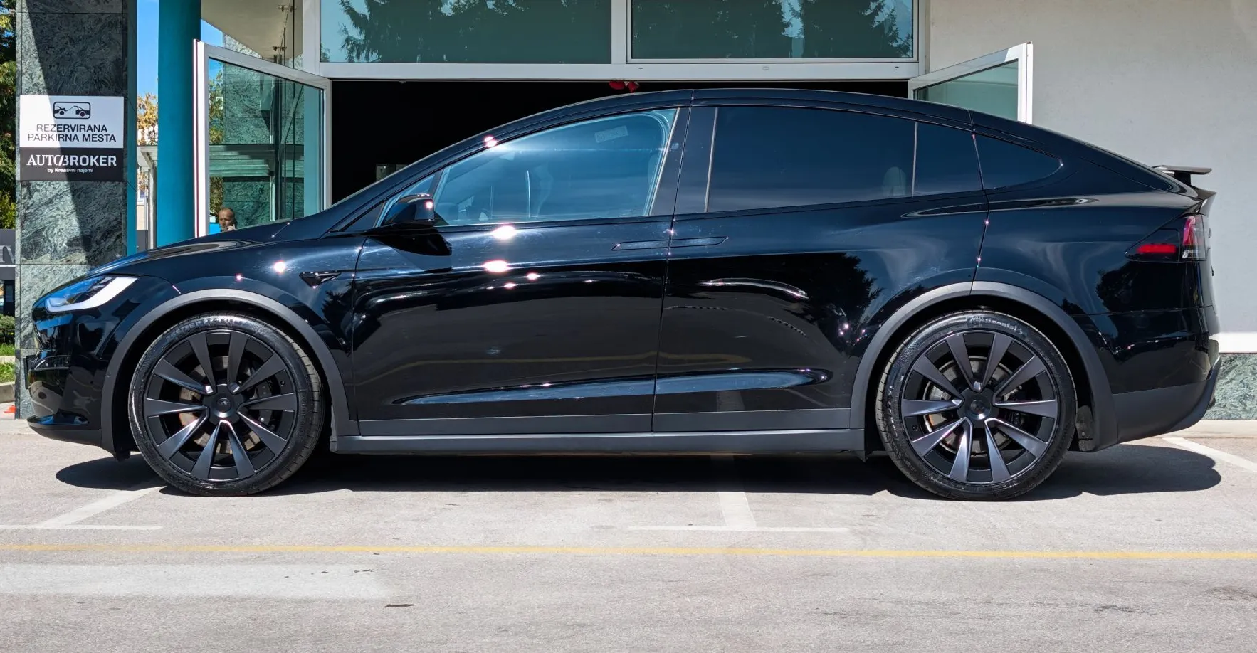 Zunanja slika - Tesla Model X - Plaid All-Wheel Drive Yoke Avtopilot kljuka - 8